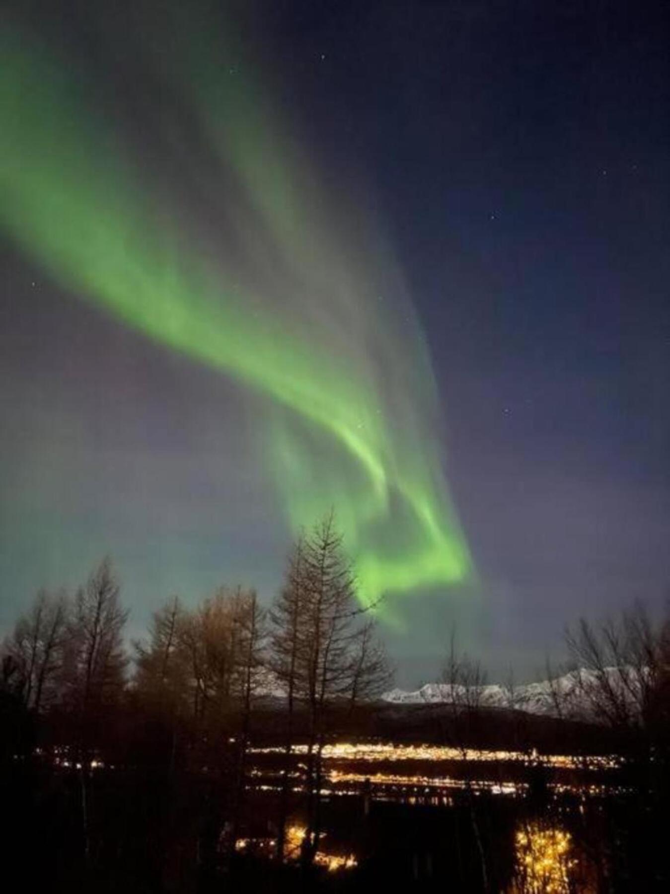 Cozy 2 Bedroom Cottage With Hot Tub Akureyri Luaran gambar