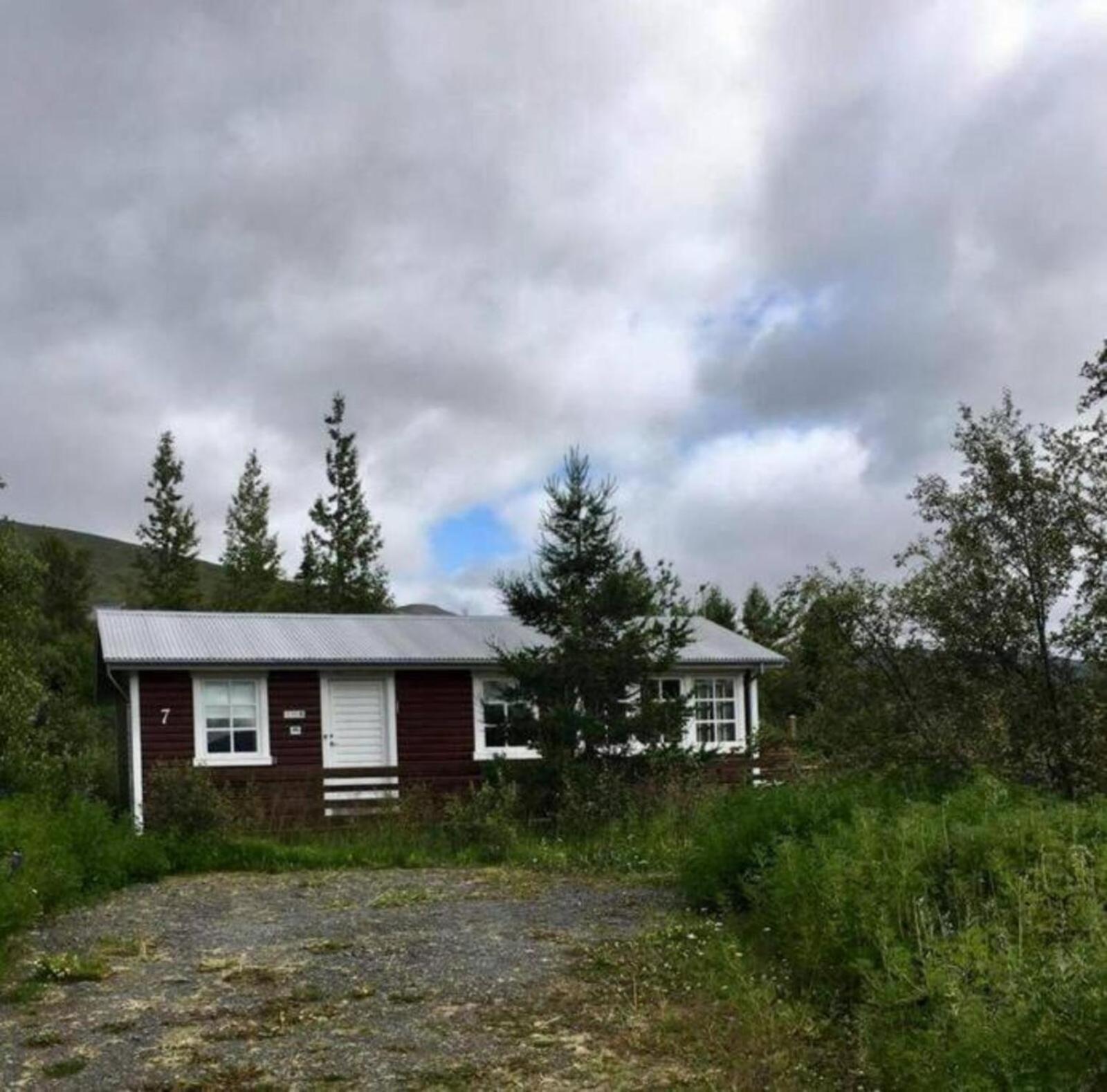 Cozy 2 Bedroom Cottage With Hot Tub Akureyri Luaran gambar